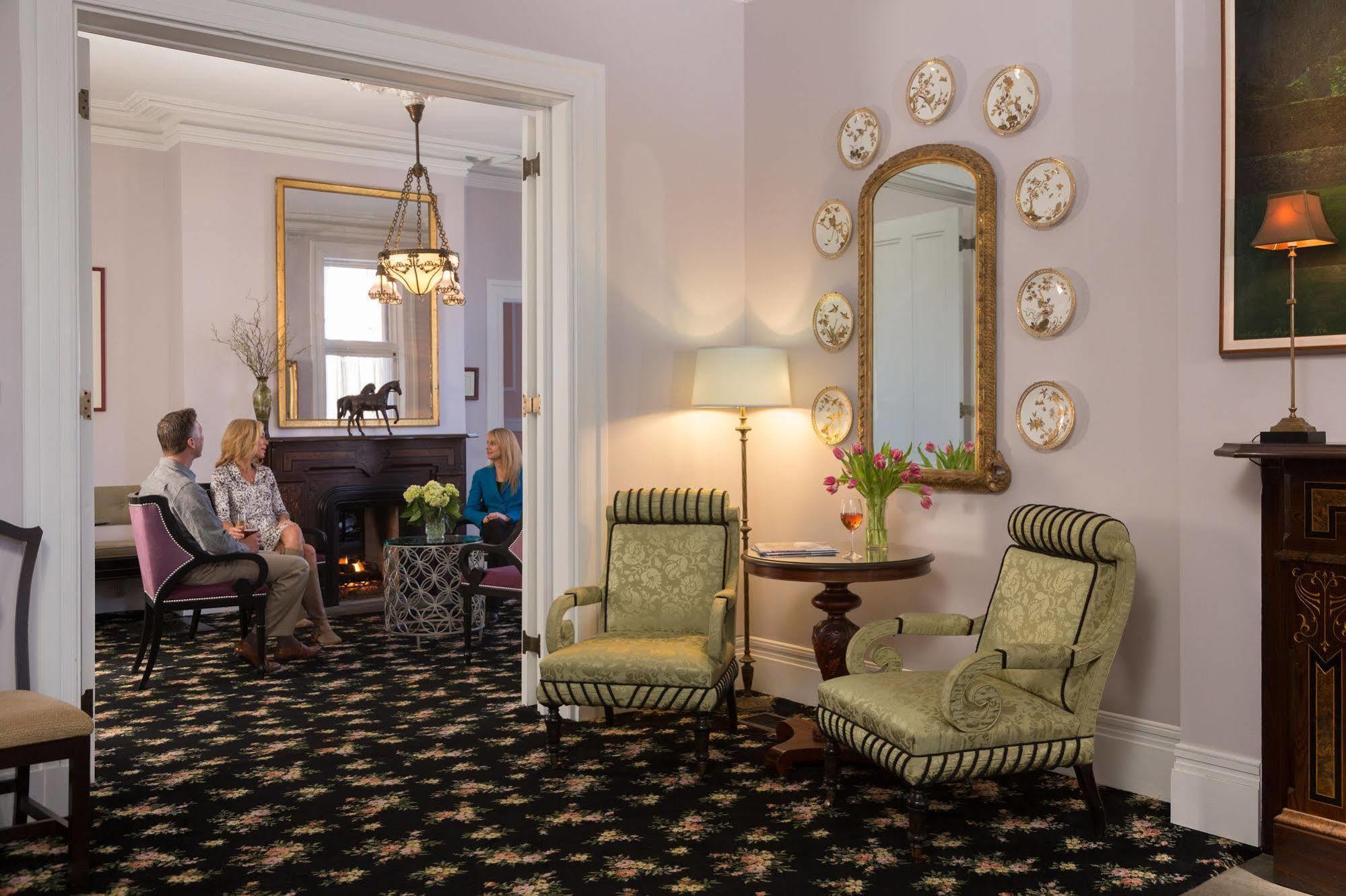 Saratoga Arms Hotel Saratoga Springs Eksteriør billede